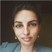 Arabischlehrerin, 15 Jahre Erfahrung, hat Master Diploma in Arabische und Französische Sprache, war Lehrerin an der Universität.