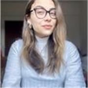 Offro doposcuola elementari/medie. Ripetizioni di italiano fino al liceo e matematica fino alle medie. Redazione e correzione testi e tesi di laurea in diverse discipline.