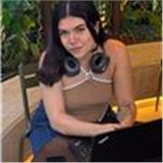 Maestra de Apoyo escolar y primera infancia en grados 1, 2, y 3 de primaria y transición. Enseñanza en Literatura, Dibujo e Ingles