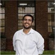 Arquitecto UNI con experiencia en docencia en aulas universitarias