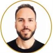 Profesor de Biología y monitor de ocio y tiempo libre, comprometido con la educación y el acompañamiento de jóvenes y adolescentes