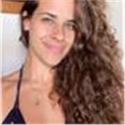 Profesora de Español, Ingles o Portugués. Nací en Brasil y mi lengua materna es el inglés.Trabajé en colegios y Camps en Barcelona