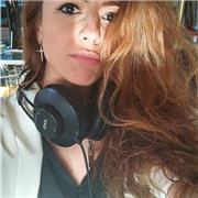 Profesora de canto y baile. 15 años de experiencia. Actualmente en activo dirijo una orquesta y musicales infantiles.