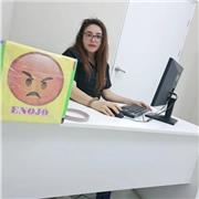 Soy psicóloga titulada con amplia experiencia en la enseñanza de psicología a nivel escolar, preuniversitario y universitario