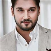 Ich bitte preisgünstige Englisch-nachhelfe für Anfänger an. 
Qualifikationen: Batchelor in Englisch Literatur mit TOEFL und 3 Jahren Unterrichtserfahrung.
Unterrichtsstil:Interaktiver und kommunikativer Ansatz durch Spiele, Diskussionen und kreative A