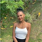 Jeune désireuse de partager son savoir