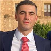 Me considero una persona paciente, educada y con bastante dedicación para todo lo que hago