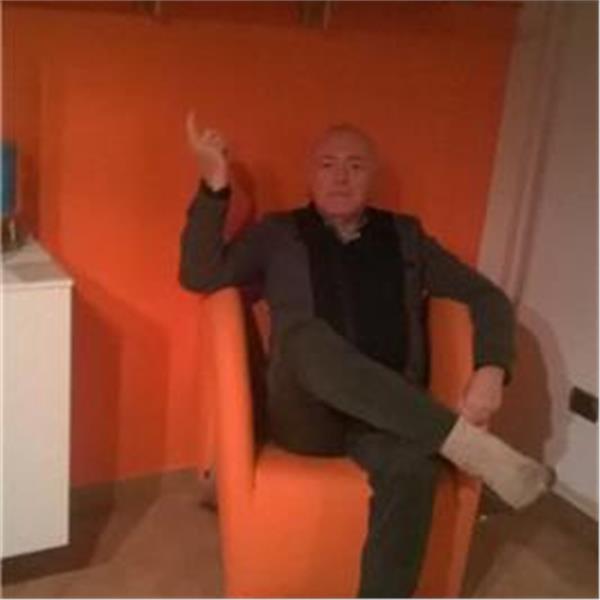 Giovanni Di Bari Insegnante privato online