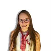 Licenciada en comunicación, docente de idiomas con más de 8 años de experiencia tanto para niños, adolescentes y adultos. 