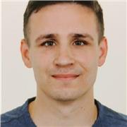 Profesor de primaria con B2 se ofrece a dar clases en todos los niveles