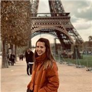 Soy uan estudiante de cuarto de Psicología. Tengo 21 años y me considero una persona responsable y proactiva. Imparto clases particulares de lengua, historia, grografía e Inglés