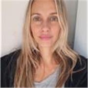 Profesora de inglés, brinda clases particulares online en todos los niveles. Más de 20 años de experiencia