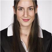 Soy una profesora comprometida con el desarrollo académico, emocional y social de mis alumnos, de primaria y secundaria.