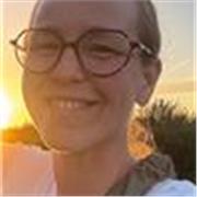 Hola! Soy profesora titulada, especializada en Turismo, Inglés y Francés, disponible para clases online.