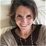 Insegnante di scuola secondaria di secondo grado di italiano, storia e storia dell’arte.