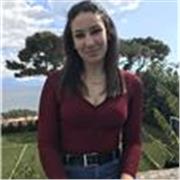 Studentessa di ingegneria meccanica , offre lezioni di matematica fisica e chimica e aiuto compiti dopo scuola