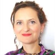 Docente di arti figurative e disegno tecnico. Offro lezioni di disegno artistico, pittura, composizione