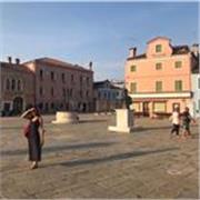 Italian native speaker with a degree in Foreign Languages and Literatures and 5+ years of experience offers Italian lessons