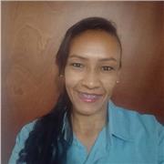 Profesor de apoyo para niños que necesitan nuestra ayuda