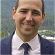 Apasionado de las Matemáticas con experiencia como delineante con una amplia gama de programas de diseño 2D y 3D.