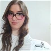 Profesora de Lengua Castellana y Literatura. / Actual estudiante del Grado en Filología Hispánica. / Formación en lenguas clásicas: latín y griego. / Nivel avanzado de inglés: C1. Certificado por la universidad de Cambridge