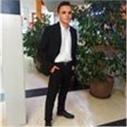 Actualmente estudiante. Hasta hace un tiempo le daba clases a alumnos que iban algún curso por detrás de mí.