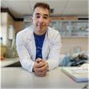 Profesor de apoyo para materias de ciencias (química, física, biología) e inglés