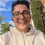 Fisioterapeuta con más de cinco años de experiencia y tratado con centenares de pacientes.