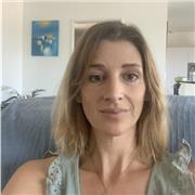 Professeur donne cours dans toutes les matières, français, maths…