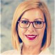 Insegnante di inglese con metodo comunicativo e lezioni personalizzate.