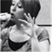 Cerchi un' insegnante di canto che sappia tirare fuori il tuo vero potenziale?