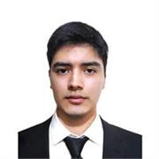 Profesor de inglés enseña a personas de todas las edades