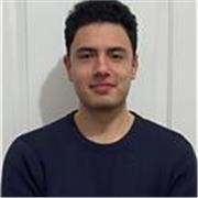 Estudiante de grado superior con muchas ganas de enseñar lo que se a los niños