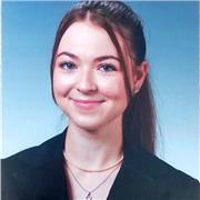 Lehramt-Studentin und HAK-Absolventin gibt Deutsch-, Englisch-, Betriebswirtschafts- und Rechnungswesen-Nachhilfe bis zum Maturaklassen-Niveau über Teams