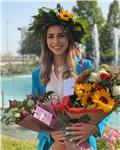 Laureata in scienze politiche e delle relazioni internazionali