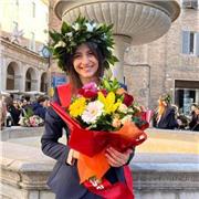studentessa magistrale offre aiuto compiti a ragazzi di elementari, medie e superiori