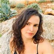 Deutsch-Tutor, der 
Kinder aller Altersgruppen unterrichtet