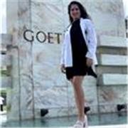 I give private lessons tailored to your level and learning needs.