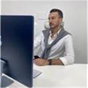 Offro lezioni private di orientamento al mondo del lavoro per laureati, laureandi e risorse alla ricerca di un nuovo impiego. 