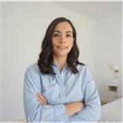 Profesora de inglés imparte clases particulares a niños y adultos