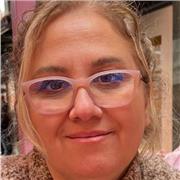 Let’s work together to make learning English a fun and rewarding experience for your child