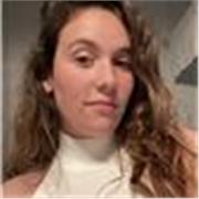 Profesora de repàs especialitzada en ajudar a nens a fer els deures i millorar el seu nivell