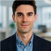 Docente del área económico-empresarial y de gestión. Graduado en Economía y Máster en Desarrollo Económico e Innovación