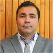 Bilingual Instructor Connecting Language Learning with Global Understanding