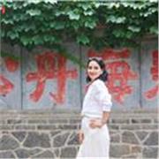 Experienced English teacher with over 5 years of teaching children and adults, including in China.