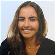 Soy actualmente estudiante del Grado en Ciencia y Tecnología de los Alimentos, por lo tanto tengo bastante conocimiento en asignaturas de ciencia. Pero especialmente tengo un buen nivel de inglés y una pasión por los idiomas