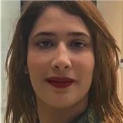 Professeur particulier de français donne des cours de soutien scolaire pour tous les niveaux