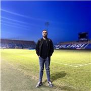 Laureato in Lettere alla triennale e in Storia alla Magistrale