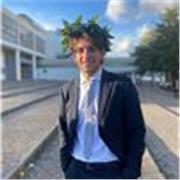 Tutor online/su Napoli impartisce lezioni di economia e materie affini.
