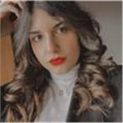 Ragazza universitaria, con liceo delle scienze umane dietro e, inoltre, studio all’università